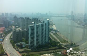 Good 2 bedrooms @ Shimao with River View